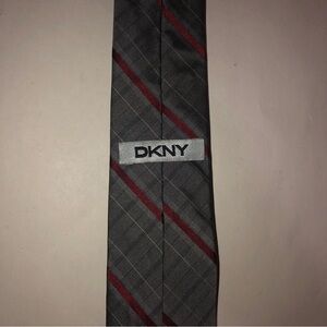 DKNY Men’s Authentic Gray And Red Striped Tie